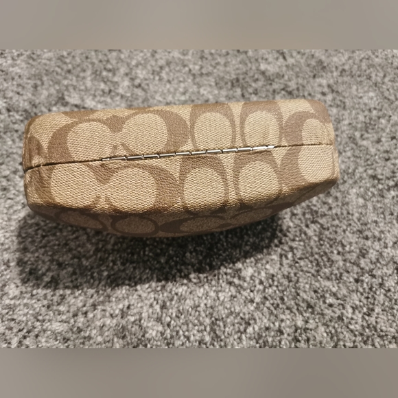 Coach sunglasses hard case - Picture 2 of 12